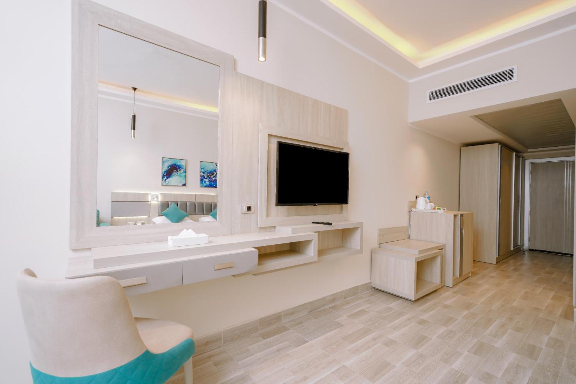 Sirena Beach Resort & Spa مرسى علم المظهر الخارجي الصورة